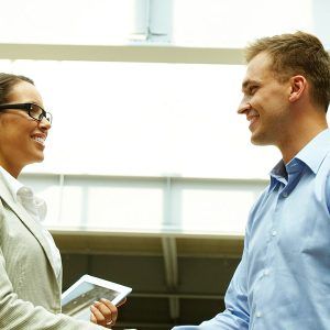 Escucha activa, empatía y asertividad